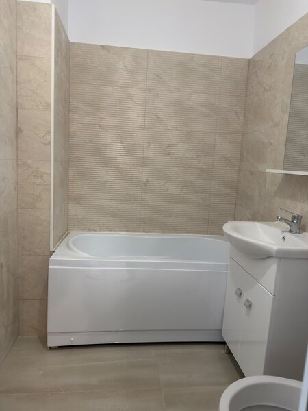 Titan, Costin Georgian, vanzare ap. 3 cam dec.,  renovat 2 minute metrou